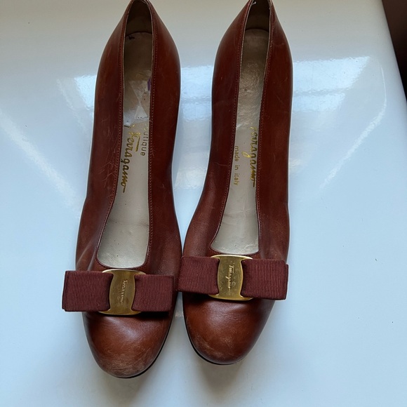 Salvatore Ferragamo Shoes - Salvatore Ferragamo Brown Leather Vara Pumps with Gold Accent